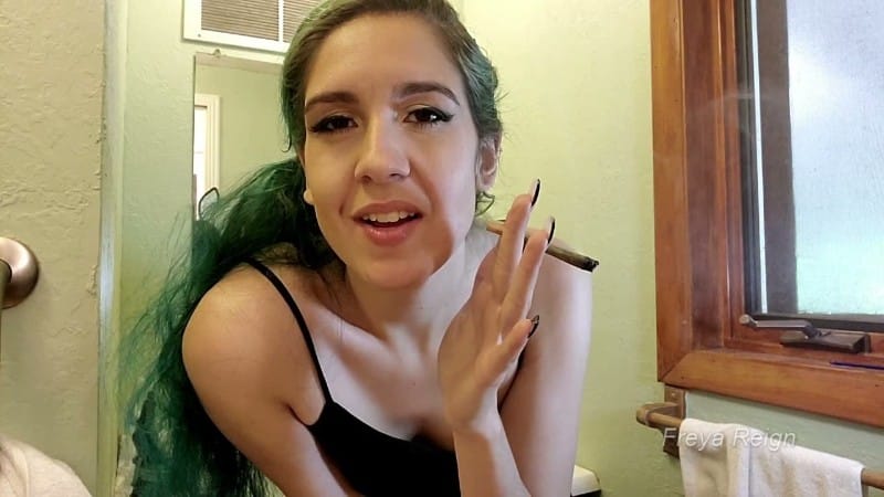 Freya Reign - PreviewParty Girl Uses You As anAshtray 2