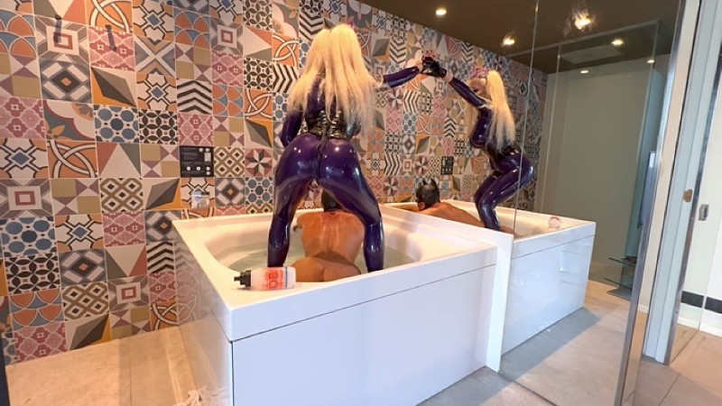 God Slavena - 2024-11-09 - GIANT DICK FUCK In A JACUZZI 1