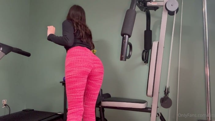 Goddess Kitsy - Your Gassy Workout Instructor 2