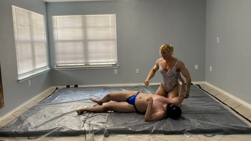 Herculess Domain - Tatiana Vs Hercules Oil Wrestling 2