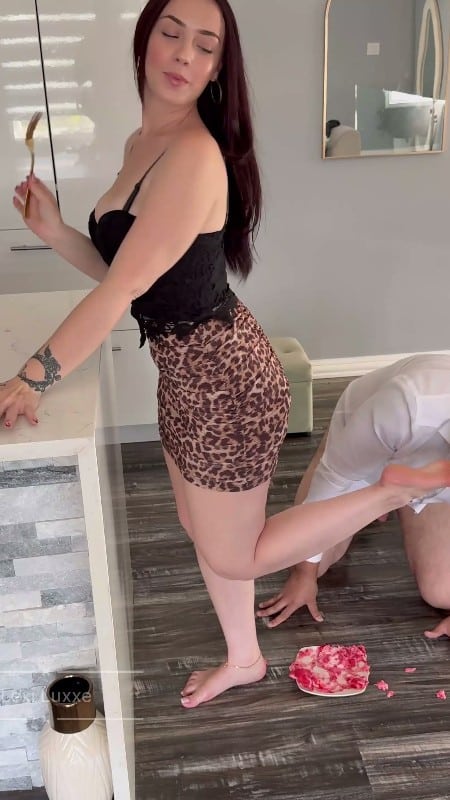 Lexi Luxxe - Dessert at My Feet 3