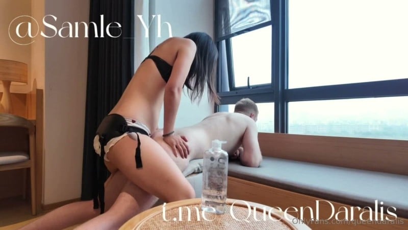 Queen Daralis - Pegging and face fucking - 2 5