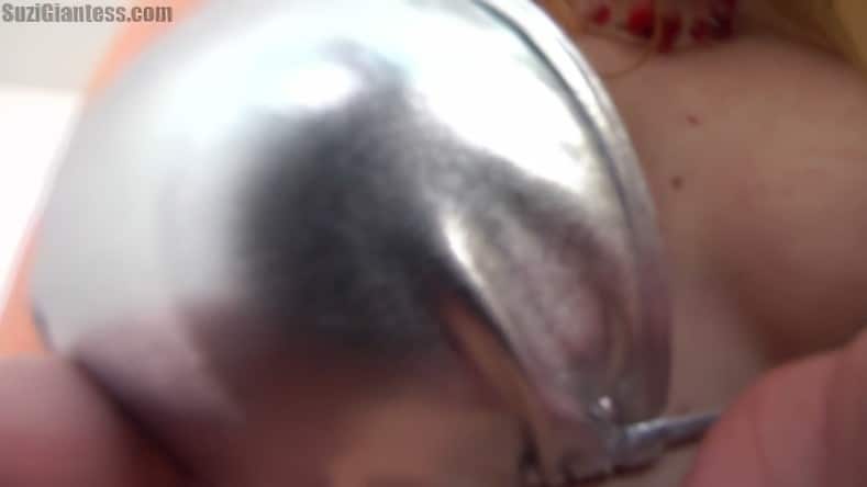 Size Fetish Zone - Cleavagezone 507 Suzi 2