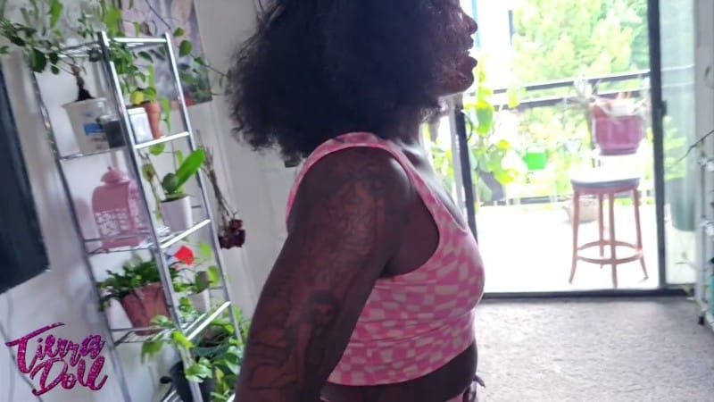 Tierra Doll - Queen Veiny Feet - Farting In My Personal Trainers Face 4