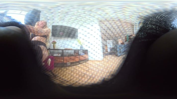 Winzlings Shrinking Clips - Lucie Katka And The Silly Boyfriend VR360 1