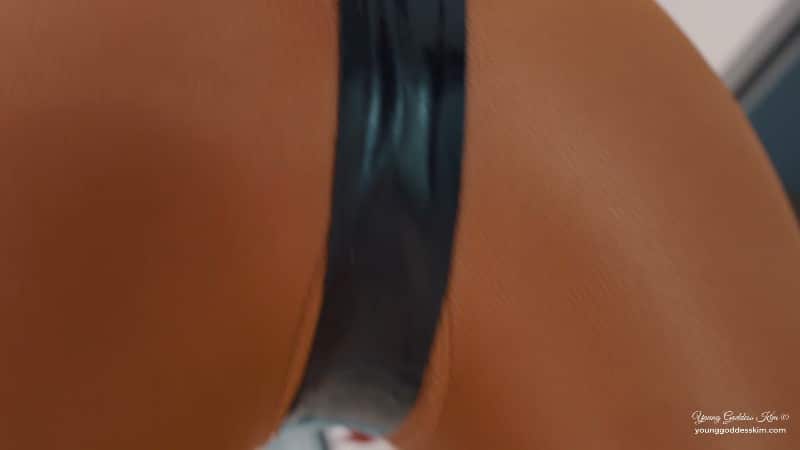 Young Goddess Kim - Addicted Smoke slave Turned into My ashtray chair 4