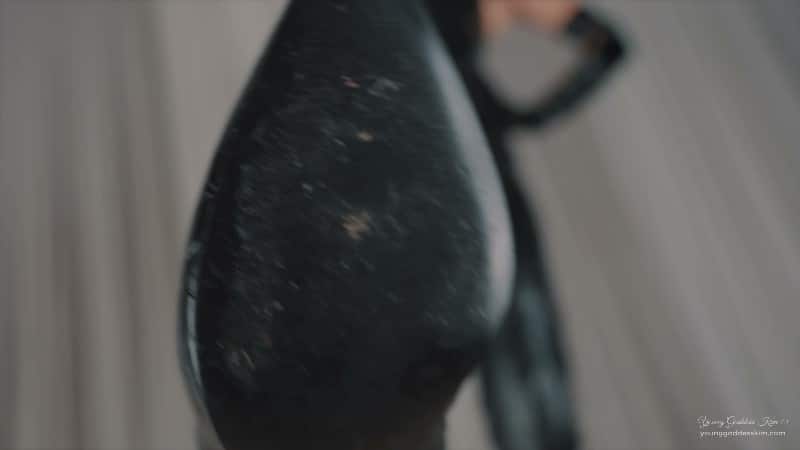 Young Goddess Kim - Boot bitch Training - Suffer to Worship (4K) 2