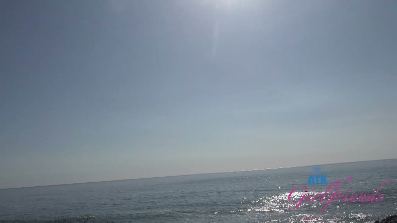 ATKGirlfriends 26/02/09 Julia James Malibu Date 2 Part 1 FullHD 2