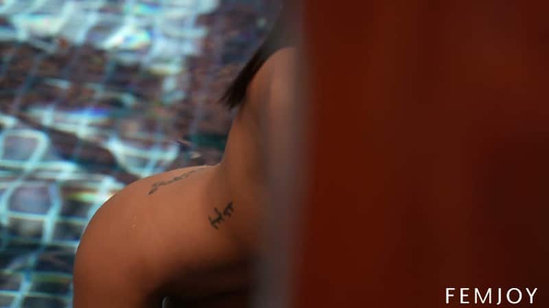 FemJoy 26/02/07 Donnabelle Wet Heat FullHD 5