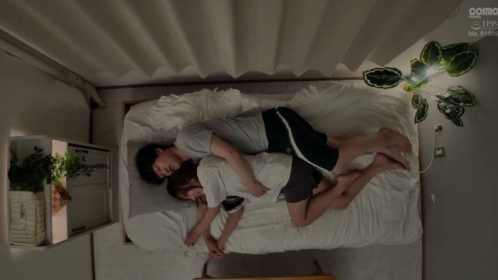 Hawa-368 - An Amateur Wife Is Given One Condom At The Home Of An Ordinary College Student, But She Is Not Satisfied With Just One Condom And Allows Him To Cum Inside Her Twice During Her Stay Ayaka 3