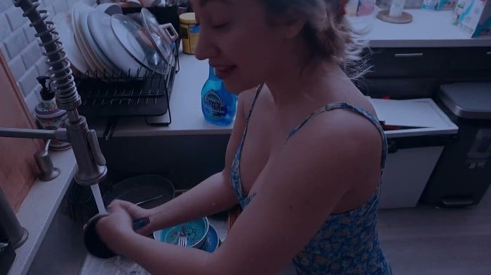 Lalunalewd - Stepmom's Break From Chores 2