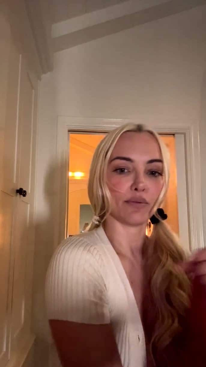 [Onlyfans] Lindsey Pelas - Livestream (2026-06-02) [720x1280] 3