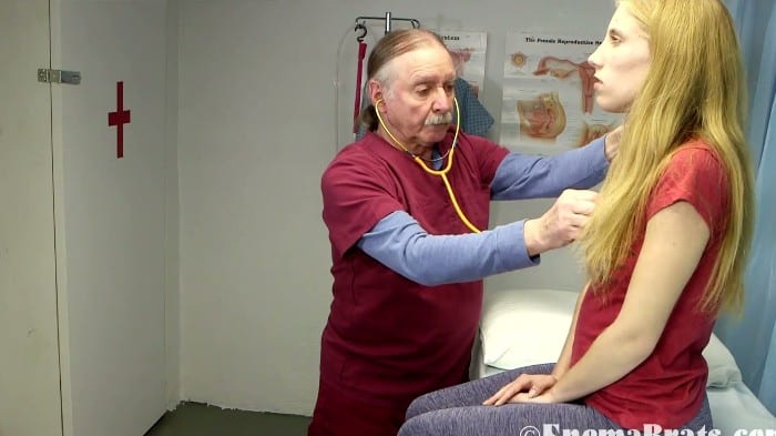 [EnemaBrats.Com] Rachel Lilly - Rachel Takes It Kneeling Down [2015, Enema, Medical Fetish, Doctor, Clinic, 1080p, Siterip] 2