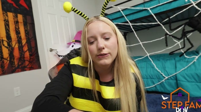 [StepFamPOV] Kellie Taylor - My Step Sis Wants Something Sweet (2025-12-05) [1080p] 5