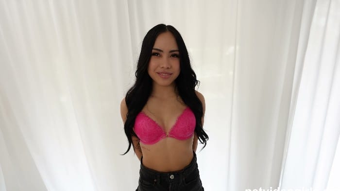 [NetVideoGirls] Vivienne Vo [Feb 04 2026] [1080p] 2