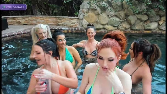 [Abbywinters] 25.12.26 - Elisa And Lissa W - Feet 2