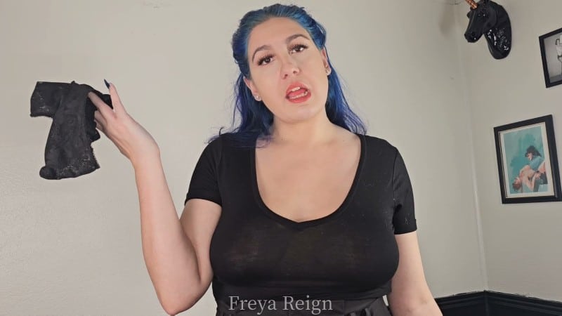 Freya Reign - Caught With Step-Mommy's Dirty Panties 2