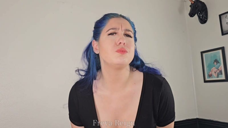 Freya Reign - Caught With Step-Mommy's Dirty Panties 5