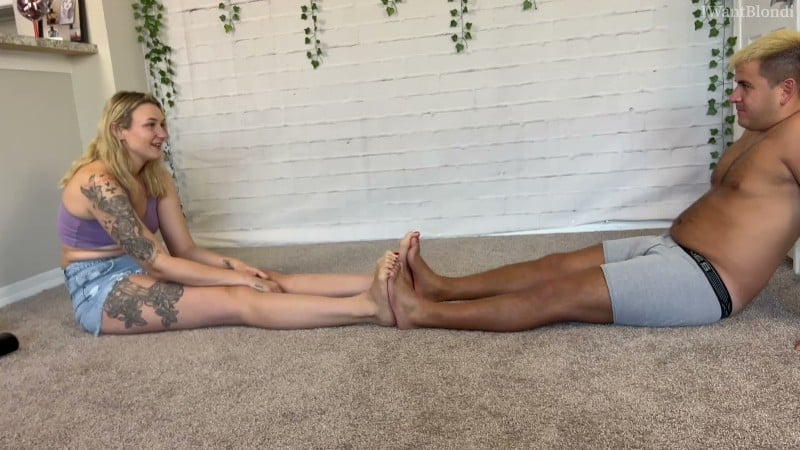 IWantBlondi - Small Man Vs Tall Woman 5