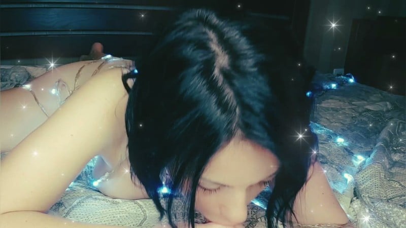 JuliaCrown - I got tangled in the garland 4