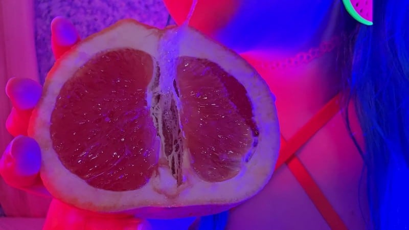 Luna Allora - Pussy Free Fruit Fucker 4