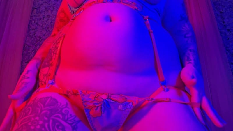 Luna Allora - Pussy Free Fruit Fucker 5