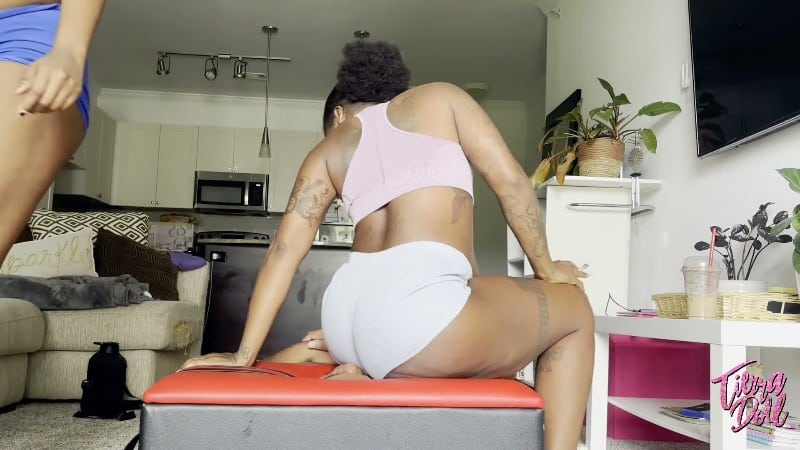 Tierra Doll - Queen Veiny Feet - Double Fart Box Feat Goddess Erotica 1