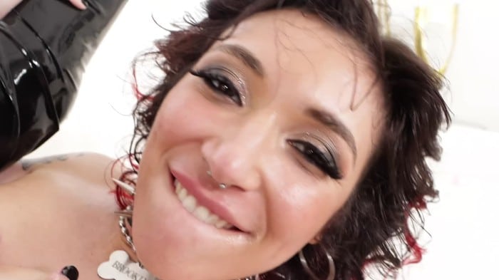 [EvilAngel] Anal.Oil.Latex - Volume 3 [4K/HEVC/MP4] 2