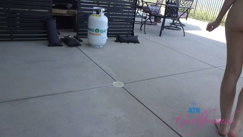 ATKGirlfriends 26/03/10 Julia James Paradise Cove 1 FullHD 4