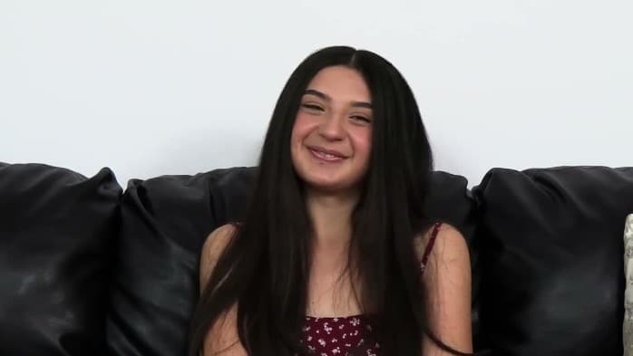 [BackroomCastingCouch] Vanessa - 18yo Babyface Discovers Anal (2026.03.23) 720p 1