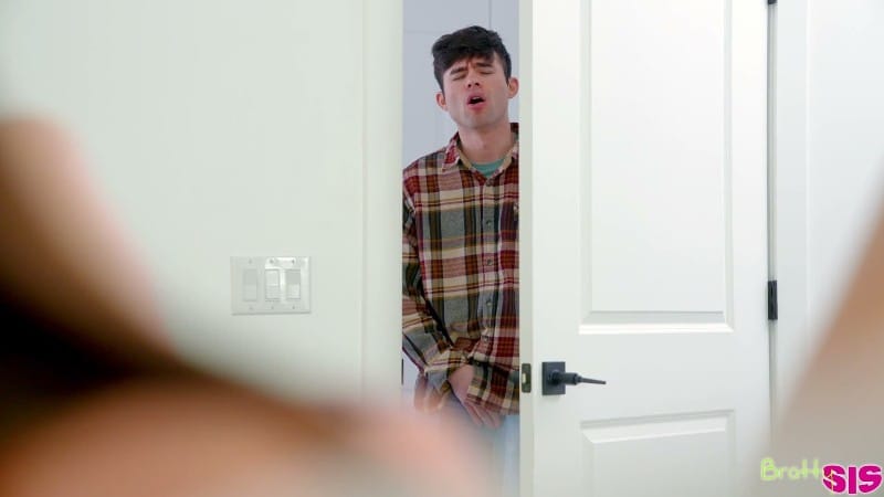 BrattySis 26/03/20 Summer Renee Stepsis Is Touching Her Pussy Again FullHD 24