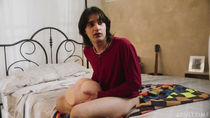 CaughtFapping 26/03/01 Gizelle Blanco FullHD 7