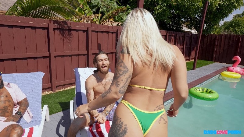[DadsLovePorn | BangBros] 26/03/03 Elana Bunnz 4k 2