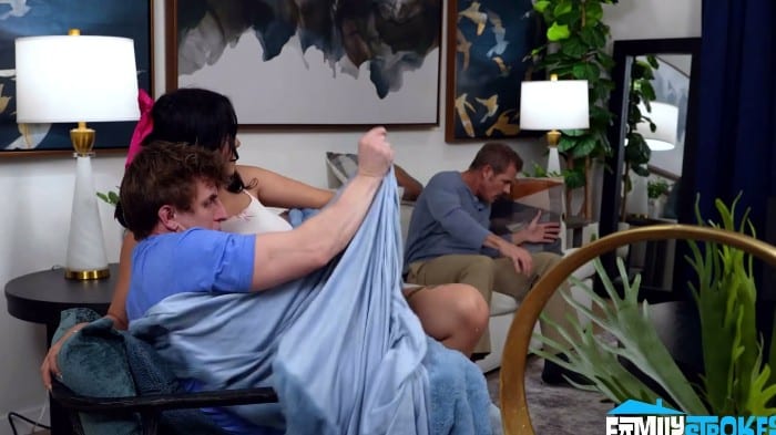 [Family Strokes] - 2026-03-13 - Roxie's Twerking Assistant: Don't Get Caught! - Roxie Sinner[1080p Hevc] 1