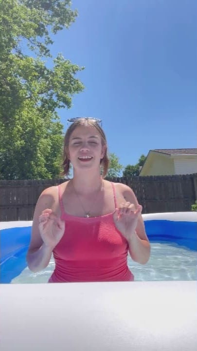 maggierosexo - POVJOI embarrassing you in the pool 3