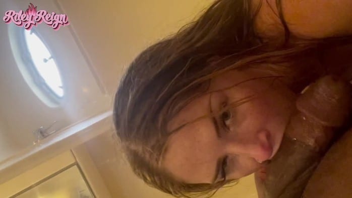 Manyvids - Riley Reign - Throating Bbc On Yacht (720p) 3