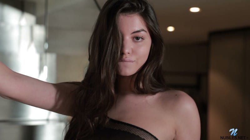 Nubiles 26/03/08 Anna Bellastar Daring Elegance 4k 3