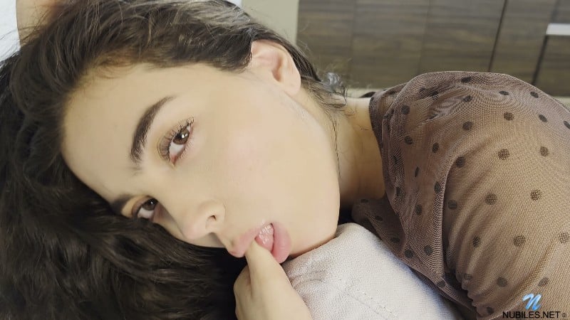 Nubiles 26/03/17 Judith Cox Nipple Tease 4k 3