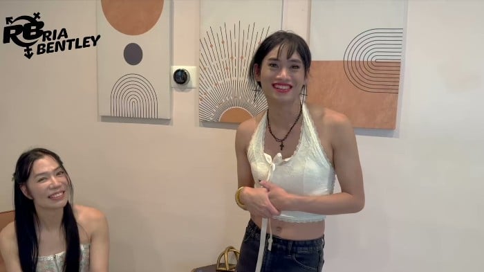 [ManyVids] Ria Bentley All You Can Eat Thai Buffet 5