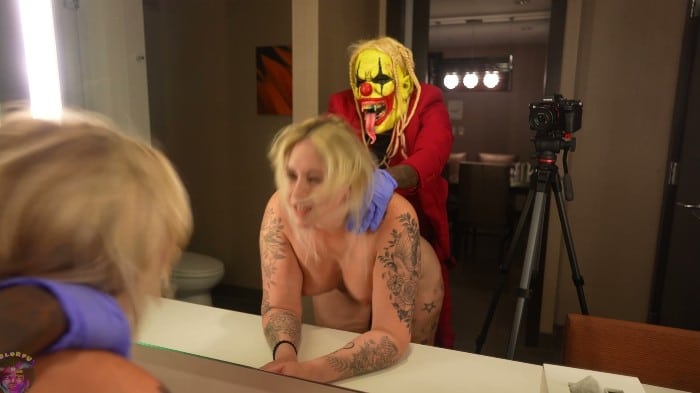 [Manyvids] Subgirl0831 - Just Clowning Around With Gibby The Clown 5