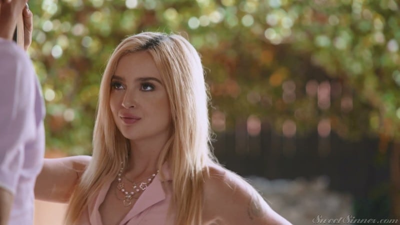 SweetSinner 26/03/10 Lexi Lore Deep Inside Her FullHD 4