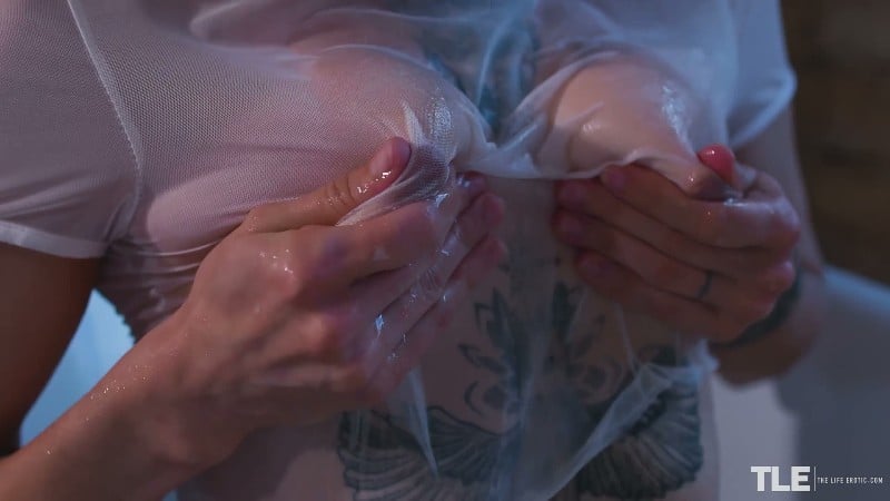 TheLifeErotic 26/03/07 Posy Shower 2 FullHD 4