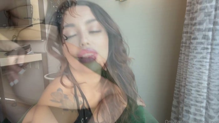 Hole of Fame (MV-OF-FS-PH-C4S) - March 16, 2026 Vanessasky-Theluckyslut-Of-Joipk 2