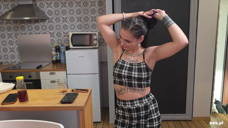 XES 26/02/26 Alexa Throat BTS POLISH FullHD 3