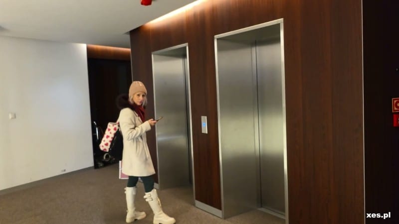 XES 26/02/26 Alexa Throat BTS POLISH FullHD 4