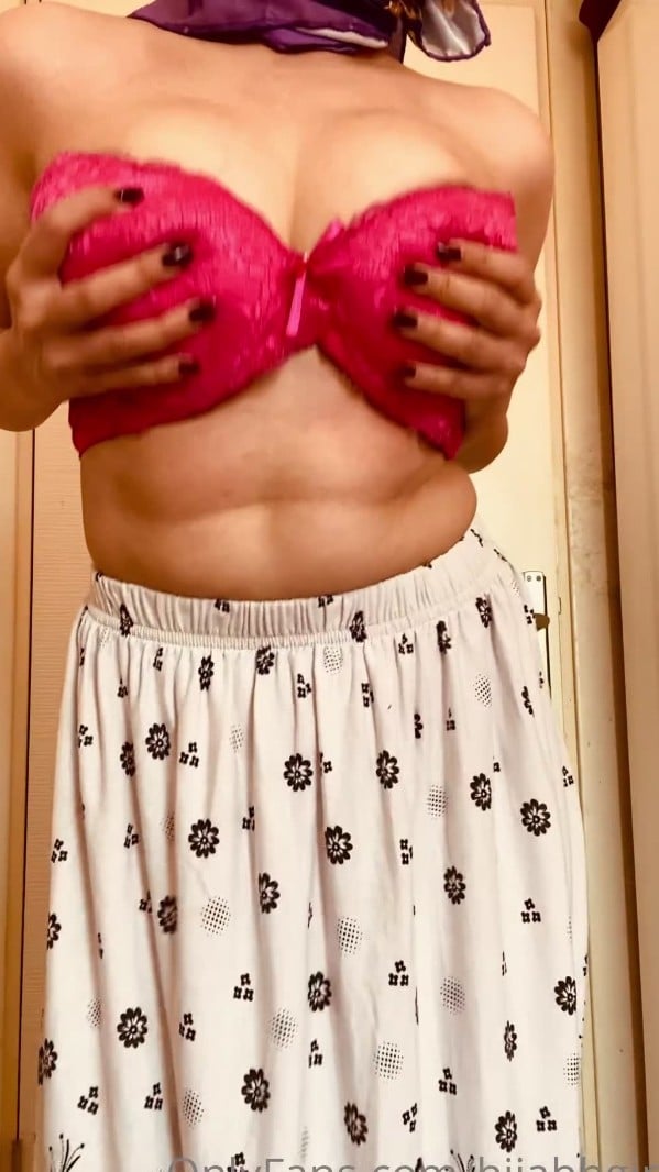 @hijabgirl (hijab Princess) Onlyfans! 2