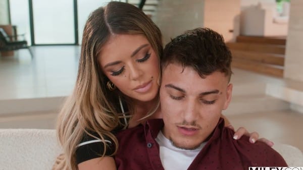 [Milfy] 2026.04.01 | Vivianne Desilva | Gold Digger Seduces Young Stud (1080p) 1