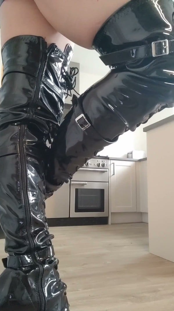 Mistressmorathi (mistress Morathi) Onlyfans! (up To January 26th, 2026) 1